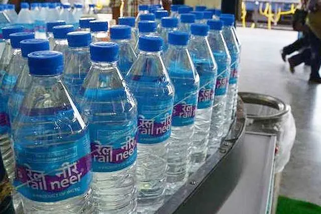 ଗ୍ରାହକଙ୍କୁ ଝଟକା ! ସୁପ୍ରିମକୋର୍ଟଙ୍କ ନିଷ୍ପତ୍ତି ଅନୁସାରେ ପାଣିର ମନଇଛା ଦାମ ଆଦାୟ କରିପାରିବେ ହୋଟେଲ ଓ ରେଷ୍ଟୁରାଂଟ