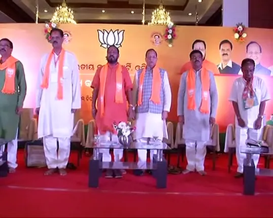 ରାଜଧାନୀରେ ଚାଲିଛି ବିଜେପିର ମାନସ ମନ୍ଥନ: ଦୁଇ ଦିନିଆ କାର୍ଯ୍ୟକାରିଣୀ ବୈଠକରେ ବହୁ ଗୁରୁତ୍ୱପୂର୍ଣ୍ଣ ପ୍ରସଙ୍ଗରେ ଚର୍ଚ୍ଚା । ୨୬ରେ ପ୍ରଧାନମନ୍ତ୍ରୀଙ୍କ କଟକ ଗସ୍ତ ନେଇ ମଧ୍ୟ ଆଲୋଚନା