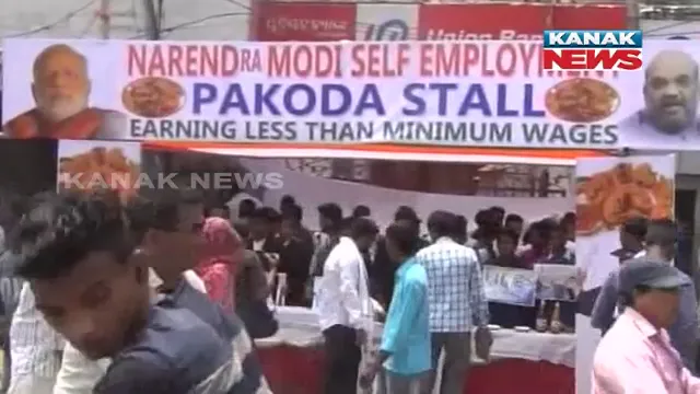 କଟକରେ କଂଗ୍ରେସ ବିକିଲା ମୋଦିଙ୍କ ନାଁରେ ପକୁଡ଼ି, ମୋଦି ଦେଲେ ୪ ବର୍ଷ ସରକାରର ହିସାବ ନିକାସ