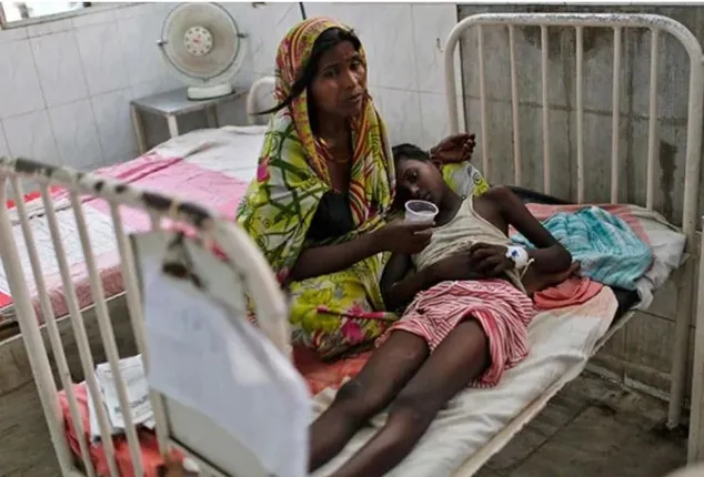 ରୋଗ କରୁଛି ଗରିବ ! ରୋଗ ପାଇଁ ଭାରତରେ ୫.୫ କୋଟି ଲୋକ ରହିଛନ୍ତି ଗରିବ ସୀମାରେଖା ତଳେ ।