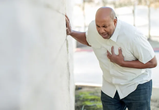 ଏହି ୫ଟି କାରଣରୁ ଆସିଥାଏ ହାର୍ଟ ଆଟାକ୍, ଆପଣଙ୍କଠାରେ ନାହିଁ ତ ଏହି ସବୁ ଅଭ୍ୟାସ?