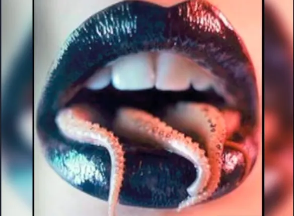 ମହିଳା ଖାଇଲେ ଦରସିଝା ସମୁଦ୍ରୀ ଜୀବ ! କିଛି ଦିନ ପରେ ମୁହଁରୁ ବାହାରିଲା ୧୨ଟି ଛୁଆ ।