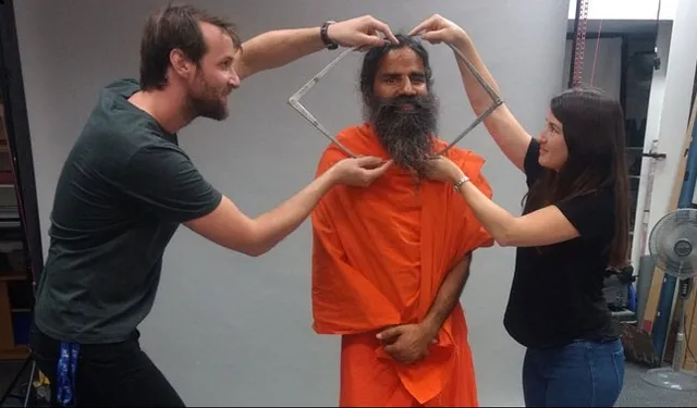 ବିଦେଶରେ ଲାଗିବ ବାବାଙ୍କ ପ୍ରତିମୂର୍ତି ! ସ୍ୱାମୀ ବିବେକାନନ୍ଦଙ୍କ ପରେ ପ୍ରଥମ ଭାରତୀୟ ଭାବେ ସଂଗ୍ରହାଳୟରେ ଶୋଭା ପାଇବେ ରାମଦେବ ବାବା ।