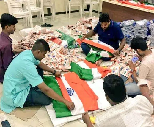 ଆସୁଛି ସ୍ୱାଧୀନତା ଦିବସ ! ଅଗଷ୍ଟ ୧୫ ପୂର୍ବରୁ ଆପଣଙ୍କ ଘରେ ପହଞ୍ଚିବ ନିଶୁଳ୍କ ତ୍ରିରଙ୍ଗା, କରନ୍ତୁ କିଛି ଏଭଳି କାମ ।