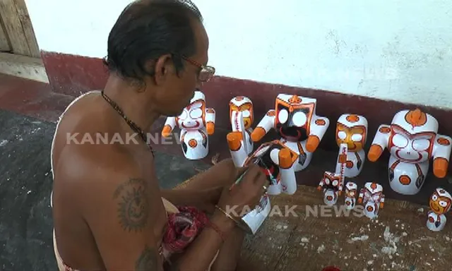 ଶ୍ରୀ ଜଗନ୍ନାଥଙ୍କ ବିଗ୍ରହ ନିର୍ମାଣରେ ପଛରେ ରହିଥାଏ ମହାରଣା ପରିବାରର ଭୂମିକା, ଜାଣନ୍ତୁ ସେ ପରିବାର ସମ୍ପର୍କରେ...