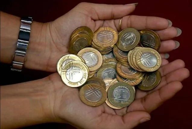 ଖୁଚୁରା ପଇସାକୁ ନେଇ ଥମୁନି ବିବାଦ ! ସରକାର କହିଲେ ଏହାକୁ ଗ୍ରହଣ ନକଲେ ନିଆଯିବ କାର୍ଯ୍ୟାନୁଷ୍ଠାନ ।