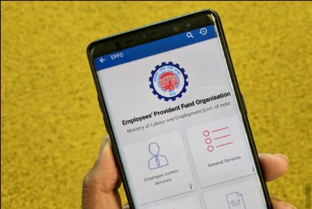 ଆପଣଙ୍କ ପିଏଫ ଖାତାରେ କେତେ ଟଙ୍କା ଅଛି ଜାଣିବାକୁ ଚାହୁଁଛନ୍ତି କି ? ଏହି ନମ୍ବରରେ ମେସେଜ କିମ୍ବା ମିସ କଲ୍ କରନ୍ତୁ ।