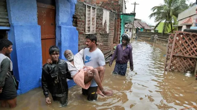 କେରଳରେ ଭୟଙ୍କର ବର୍ଷା ଏବଂ ବନ୍ୟା ! ବନ୍ଦ ହେଲା ବିମାନ ବନ୍ଦର, ଭାସିଗଲେ ୨୦ ଜଣ ।