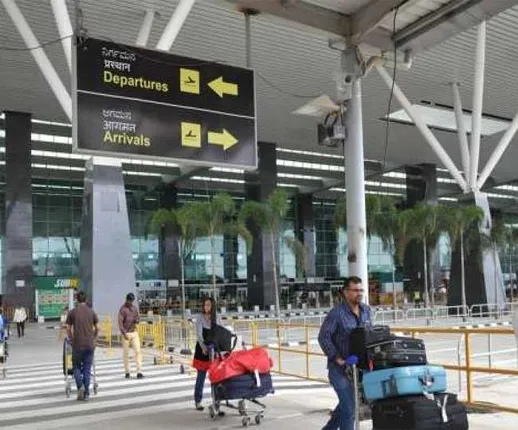 ବିମାନ ଯାତ୍ରୀମାନଙ୍କ ପାଇଁ ଖୁସି ଖବର । ଏଣିକି ବିମାନ ଯାତ୍ରା ସମୟରେ ରହିବ ନାହିଁ ବୋର୍ଡିଂ ପାସର ଟେନସନ ! ନିଜର ଚେହେରା ମାଧ୍ୟମରେ ଯାତ୍ରୀ କରିପାରିବେ ବୋର୍ଡିଂ ପାସ !