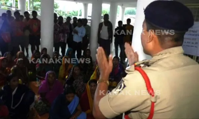 ସୁନାମୀ ପାଇଁ ମକଡ୍ରିଲ୍ : ଅଗ୍ନିଶମ ଓ ବିପର୍ଯ୍ୟୟ ପ୍ରଶମନ ବିଭାଗ ପକ୍ଷରୁ ଲୋକଙ୍କୁ କରାଗଲା ସଚେତନ