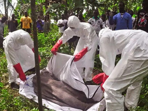 ଫରେନ ଡାକ୍ତରଙ୍କ ଦୃଢୋକ୍ତି । ପୁଣି ଆସିପାରେ ଏକ ଭୟଙ୍କର ମହାମାରୀ ଯେଉଁଥିରେ କୋଟି କୋଟି ଲୋକଙ୍କର ଚାଲିଯାଇପାରେ ପ୍ରାଣ!