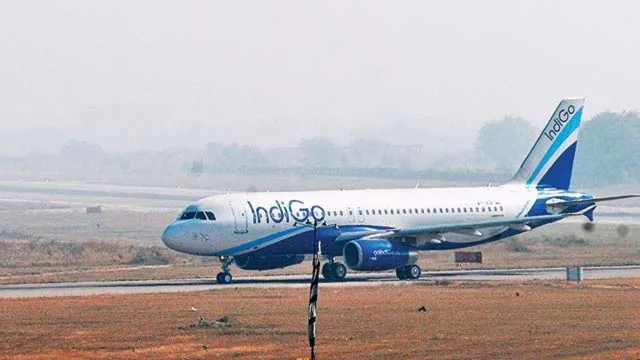 ଫୋନରେ ଚାର୍ଜ ସରିଗଲା ବୋଲି କକପିଟରେ ପଶିଗଲେ ଯାତ୍ରୀ ! ବିମାନରୁ ବାହାର କରିଦେଲେ କର୍ମଚାରୀ ।