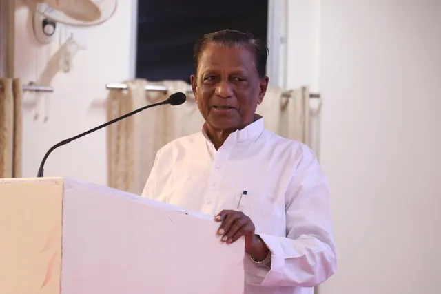 କମୁଛି ଶିକ୍ଷାର ଗୁଣାବତ୍ତା, ମାନିଲେ ଉଚ୍ଚଶିକ୍ଷା ମନ୍ତ୍ରୀ ! ଏପଟେ ଧର୍ମେନ୍ଦ୍ରଙ୍କୁ କଲେ ଟାର୍ଗେଟ, କହିଲେ ଶିକ୍ଷକଙ୍କ ଆନ୍ଦୋଳନରେ ନପଶନ୍ତୁ ଧର୍ମେନ୍ଦ୍ର ।