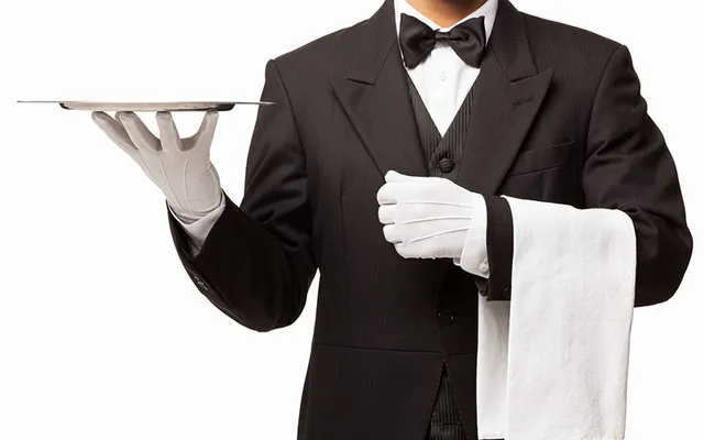 ଭାରତୀୟ କୋଟିପତି ନିଜ ଝିଅ ପାଇଁ ନିଯୁକ୍ତ କଲେ ୧୨ ଜଣ ଚାକର : ରୋଷେଇ କରିବା ଠାରୁ ଆରମ୍ଭ କରି ଗେଟ୍ ଖୋଲିବା ପର୍ଯ୍ୟନ୍ତ ଅଛନ୍ତି ଜଣେ ଜଣେ ସେବକ