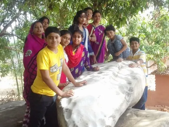 ଏପରି ଏକ ପଥର, ଯାହାକୁ ପିଟିଲେ ବାହାରୁଛି କଂସା ବାସନର ଶବ୍ଦ ! ବୈଜ୍ଞାନିକ ବି ଖୋଜି ପାଉନାହାଁନ୍ତି ଏହାର ରହସ୍ୟ ।