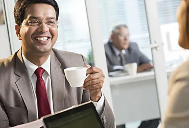 ଏଲଆଇସିରେ ପଲିସି କରିଛନ୍ତିି କି ? ତେବେ କମ୍ପାନୀ ଆପଣଙ୍କୁ ଦେଉଛି ବଡ ସୁଯୋଗ,ହାତଛଡା କଲେ ହଇରାଣରେ ପଡିପାରନ୍ତି ।