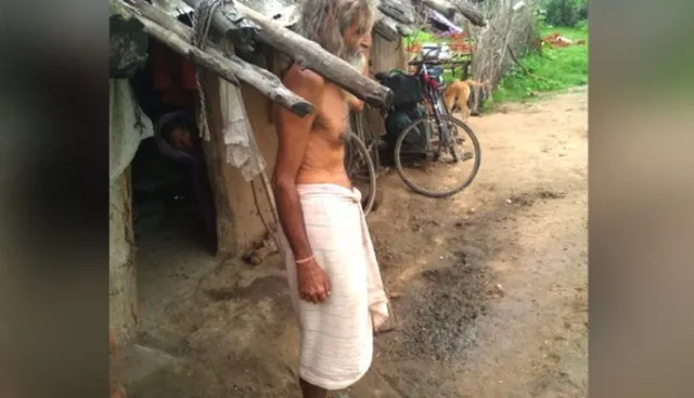 ଦିଲ୍ଲୀ ଆଇଆଇଟିର  ପୂର୍ବତନ ପ୍ରଫେସରଙ୍କ ଦୟନୀୟ ସ୍ଥତି ! ନାହିଁ ନାହିଁରେ ଚାଲିଛି ଜୀବନ, ଗୋଟିଏ ସାଇକେଲ ଓ ୩ଟି କୁର୍ତ୍ତା ଛଡା ପାଖରେ ଆଉ କିଛି ନାହିଁ