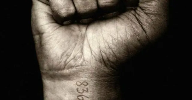 ଫିଲ୍ମ ‘ଗଜନୀ ‘ ପାଇଁ ବାପା ଫେରି ପାଇଲା ହଜିଲା ପୁଅ : ଫିଲ୍ମରୁ ଅନୁପ୍ରାଣିତ ହୋଇ ବାପା, ପୁଅ ହାତରେ ନିଜ ନମ୍ବର କରାଇଥିଲେ ଟାଟୁ