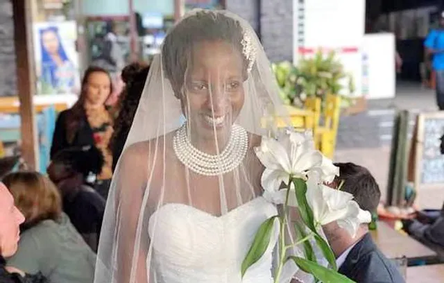 ଝିଅକୁ ବିବାହ କରିବା ପାଇଁ ମା’ବାପା କରୁଥିଲେ ଜିଦ୍ ,ଝିଅ ଏଭଳି ପଦକ୍ଷେପ ନେଲେ ଯେ ମୁଣ୍ଡରେ ହାତ ଦେଲେ ଘରଲୋକେ ।