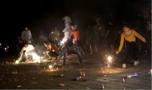 ଦୀପାବଳୀରେ ଫୁଟାଇ ପାରିବେ ବାଣ ! ସୁପ୍ରିମକୋର୍ଟ ଦେଇଥିବା ନିର୍ଦ୍ଦେଶରେ ଆଣିଲେ ପରିବର୍ତ୍ତନ, ଜାଣନ୍ତୁ କେତେ ସମୟ ପାଇଁ ଫୁଟିବ ବାଣ