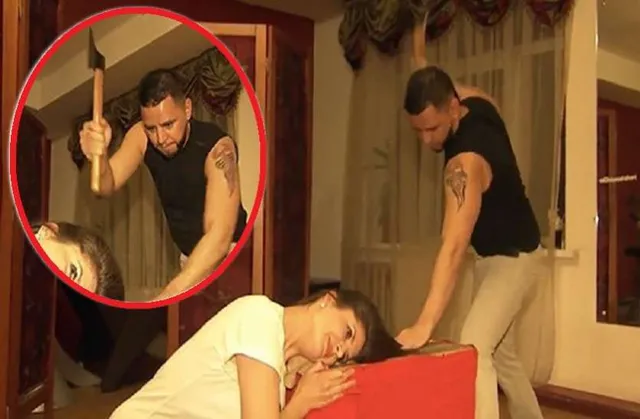 ହେୟାର କଟିଂର ନୁଆ ଟ୍ରେଣ୍ଡ ! ଜୀବନକୁ ଲଗାଯାଉଛି ବାଜି, କୁରାଢ଼ିରେ କଟାଯାଉଛି କେଶ ।