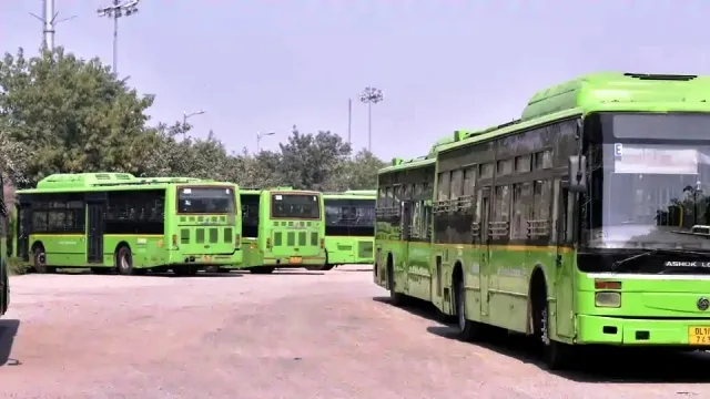 ଜାନୁଆରୀ ୧ରୁ ଗାଡିରେ ଟ୍ରାକିଙ୍ଗ ସିଷ୍ଟମ ଲଗାଇବା ବାଧ୍ୟତାମୂଳକ : ପରିବହନ ମନ୍ତ୍ରଣାଳୟ