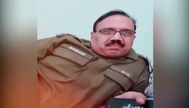 ପାକିସ୍ତାନ ପୋଲିସ ଅଧିକାରୀ କହିଲେ ଅନିଲ କପୁରଙ୍କ ଡାଏଲଗ୍ ! ଚାଲିଗଲା ଚାକିରି ।