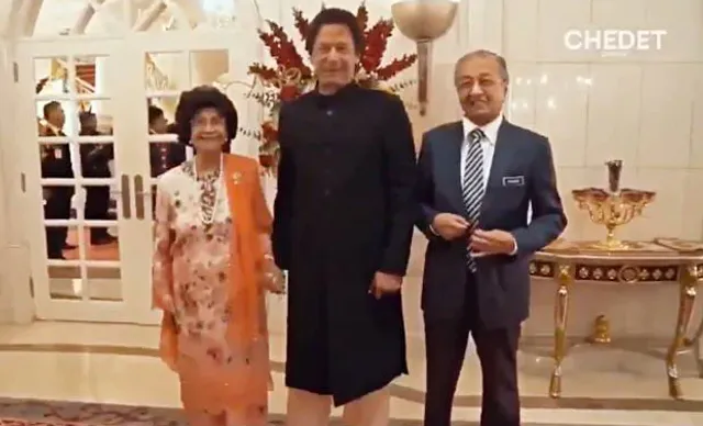 ମାଲେସିଆର ପ୍ରଥମ ମହିଳା ଇମରାନ ଖାନଙ୍କୁ କଲେ ଏଭଳି ଅନୁରୋଧ, ହସି ହସି ଗଡି ଗଲେ ସମସ୍ତେ । ଦେଖନ୍ତୁ ଭିଡିଓ