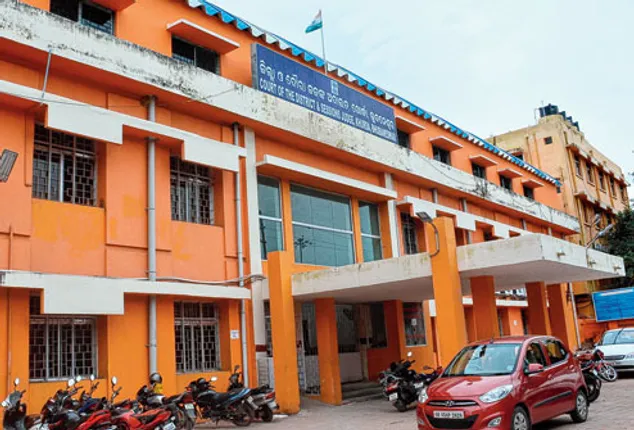 ବାଦବିବାଦ ପରେ ଆଜିଠାରୁ ଭୁବନେଶ୍ୱରରେ କାର୍ଯ୍ୟରେ ଯୋଗଦେବେ ଆଇନଜୀବୀ