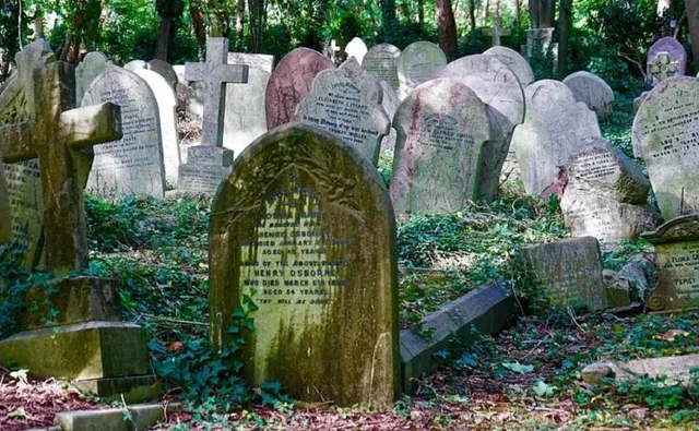 ୧୫ ଦିନ ପୂର୍ବେ ମୃତବ୍ୟକ୍ତିଙ୍କ ଶବସତ୍କାର ହୋଇଥିଲା କିନ୍ତୁ ଘରକୁ ଲେଉଟି ଆସିଲା ମଲାଲୋକ ।