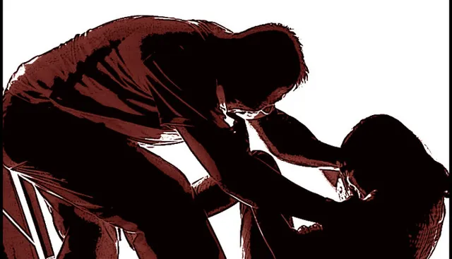 ରାଉରକେଲାରୁ ଆସିଲା ଅଭାବନୀୟ ଅଭିଯୋଗ: ଲେଡି ଆଇଆଇସିଙ୍କୁ ମାଡ ମାରୁଛନ୍ତି ସ୍ୱାମୀ; ରଘୁନାଥପଲି ଥାନାରେ ସ୍ତ୍ରୀଙ୍କୁ ନିର୍ଯାତନା