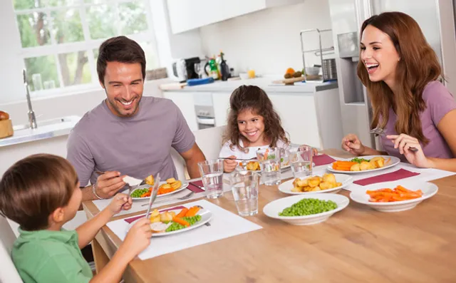 ଖାଇବା ପରେ ଏହି ୫ ଟି କାମ କରୁଥିଲେ ସାବଧାନ ହୋଇଯାଆନ୍ତୁ ! ସ୍ୱାସ୍ଥ୍ୟ ଉପରେ କୁପ୍ରଭାବ ପଡିପାରେ ।