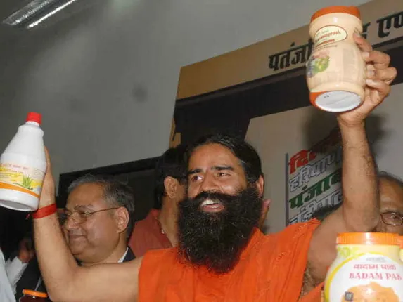 ରାମଦେବ ବାବାଙ୍କ ଦିବ୍ୟ ଫାର୍ମାସୀକୁ କୋର୍ଟଙ୍କ କଡ଼ା ନିର୍ଦ୍ଦେଶ ! ସ୍ଥାନୀୟ ଲୋକଙ୍କ ମଧ୍ୟରେ ବଂଟାଯାଉ କମ୍ପାନୀର ଲାଭାଂଶ