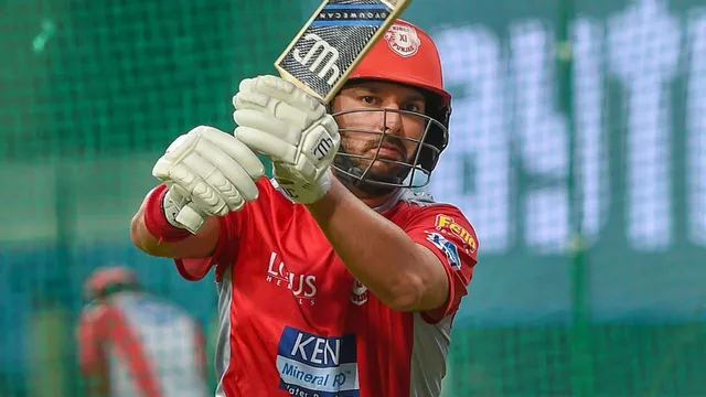 ୨୦୧୧ ବିଶ୍ୱକପ ହିରୋଙ୍କୁ କିଣିଲେନି କୌଣସି ଦଳ ! ବିକ୍ରି ହେଲେନି ଯୁବରାଜ ସିଂହ ।