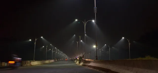 ପୁଣି ଥରେ ନୂଆ ରୂପରେ ଭୁବନେଶ୍ୱର: ରାତି ହେଲେ ରଙ୍ଗବେରଙ୍ଗ ଆଲୁଅରେ ଝଟକୁଛି ରାଜଧାନୀ, ବାତ୍ୟାର ୩ମାସ ମଧ୍ୟରେ ବଦଳିଯାଇଛି ସ୍ମାର୍ଟସିଟିର ରୂପରଙ୍ଗ