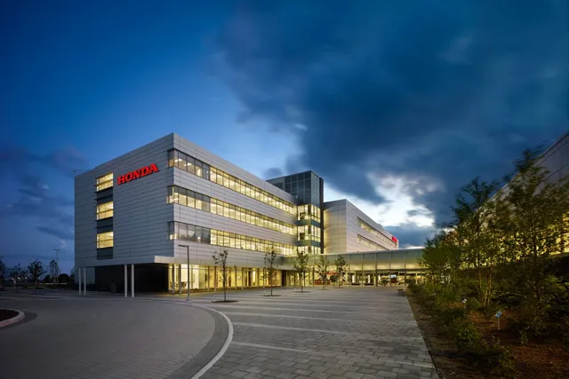 ଭାରତରେ ଇତିହାସ ରଚିଲା ହୋଣ୍ଡା କମ୍ପାନୀ ! ମାତ୍ର ୧୮ ବର୍ଷ ମଧ୍ୟରେ ବିକ୍ରି କଲା ୪ କୋଟିରୁ ଅଧିକ ଦୁଇଚକିଆ ଜାନ ।