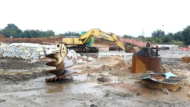 ରାଉରକେଲାରେ ପୁଣି ଅଟକିଲା ବ୍ରାହ୍ଣଣୀ ଉପରେ ନିର୍ମାଣ ହେଉଥିବା ଦ୍ୱିତୀୟ ସେତୁର କାମ । ଘଟଣାସ୍ଥଳରେ ଉତ୍ତେଜନା, ପୋଲିସ ମୁତୟନ