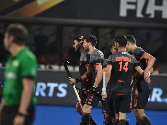 ରୋମାଞ୍ଚକର ମ୍ୟାଚରେ ଅଷ୍ଟ୍ରେଲିଆକୁ ମାତ୍ ଦେଇ ଫାଇନାଲରେ ନେଦରଲାଣ୍ଡ ! ଆସନ୍ତାକାଲି ମହାଲଢେଇ ।