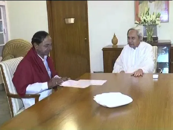 ନବୀନଙ୍କୁ ଭେଟିଲେ ତେଲେଙ୍ଗାନା ମୁଖ୍ୟମନ୍ତ୍ରୀ : ଆଜି ଶ୍ରୀମନ୍ଦିରରେ ମହାପ୍ରଭୁଙ୍କୁ ଦର୍ଶନ କରିବେ କେସିଆର୍