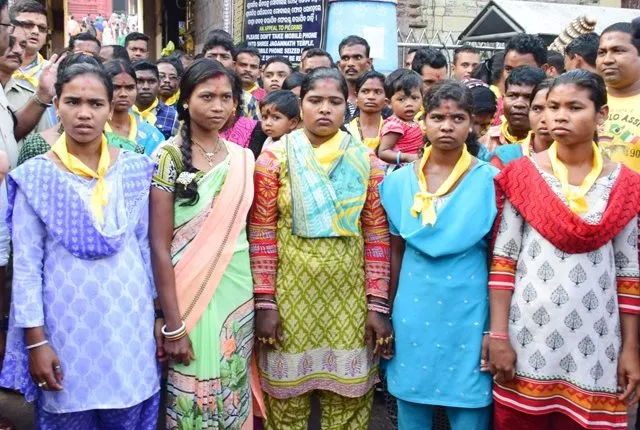 ପ୍ରଥମେ ମହାପ୍ରଭୁଙ୍କ ଦର୍ଶନ କଲେ, ପରେ ଆନନ୍ଦବଜାର ବୁଲି ମହାପ୍ରସାଦ ସେବନ କଲେ ଆତ୍ମସମର୍ପଣକାରୀ ନକ୍ସଲ