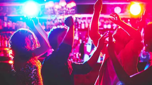 ଜିରୋ ନାଇଟ୍ ସେଲିବ୍ରେସନ ପାଇଁ ବିଭିନ୍ନ କ୍ଲବ ଓ ହୋଟେଲରେ ରଙ୍ଗାରଙ୍ଗ କାର୍ଯ୍ୟକ୍ରମ ପ୍ରସ୍ତୁତି ! ସୁରକ୍ଷାକୁ ନଜରରେ ରଖି ସ୍ଥିତି ପରଖିଲା ଅଗ୍ନିଶମ ବିଭାଗ