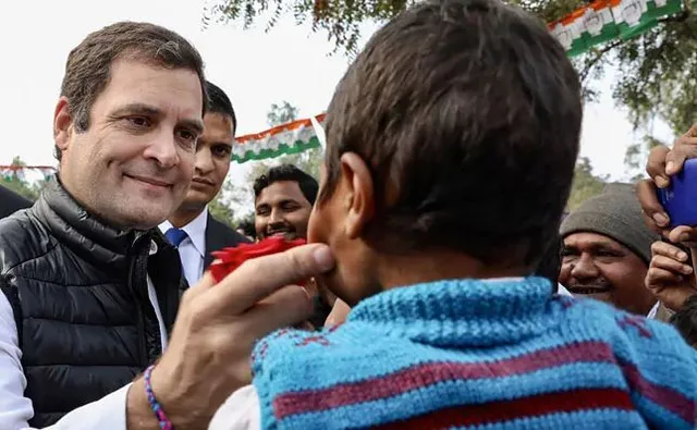 ରାହୁଲ ଗାନ୍ଧୀଙ୍କ ବିରୋଧରେ ଅମେଠିରେ କୃଷକଙ୍କ ପ୍ରଦର୍ଶନ : “ଇଟାଲି ଫେରିଯାଅ”ର ନାରା ଲଗାଇଲେ