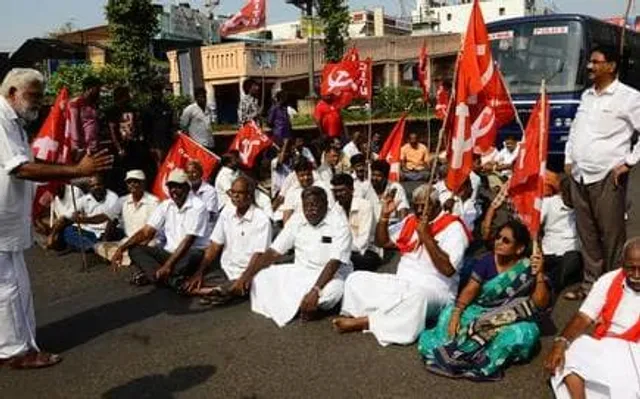 ୧୨ ଦଫା ଦାବିରେ କେନ୍ଦ୍ରୀୟ ଶ୍ରମିକ ସଂଗଠନର ଆଜିଠୁ ୨ ଦିନିଆ ଭାରତ ବନ୍ଦ ଡାକରା । ସ୍କୁଲ, କଲେଜ ସମେତ ବନ୍ଦ ରହିବ ବିଶ୍ୱବିଦ୍ୟାଳୟ