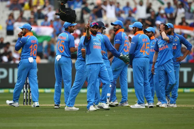 ମେଲବୋର୍ଣ୍ଣରେ ଚମକିଲେ ଚହଲ! ମାତ୍ର ୨୩୦ରେ ଅଲଆଉଟ ହେଲା ଅଷ୍ଟ୍ରେଲିଆ, ଇତିହାସ ରଚିବା ଲକ୍ଷ୍ୟରେ ଟିମ୍ ଇଣ୍ଡିଆ