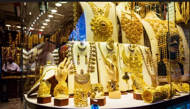 ୬ ବର୍ଷ ଭିତରେ ସବୁଠାରୁ ମହଙ୍ଗା ହେଲା ସୁନା ! ଜାଣନ୍ତୁ ପୁଣି କେବେ ହେବ ଶସ୍ତା ।