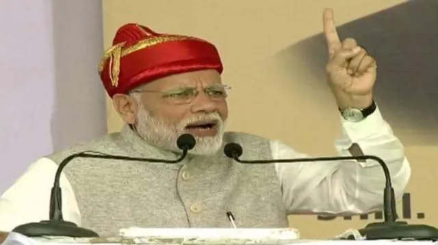 ମହାରାଷ୍ଟ୍ର ସୋଲାପୁରରେ ଗର୍ଜିଲେ ମୋଦି : କହିଲେ ସଂରକ୍ଷଣକୁ ନେଇ ବିରୋଧୀ ଦେଶବାସୀଙ୍କୁ ଭୁଆଁ ବୁଲାଉଛନ୍ତି