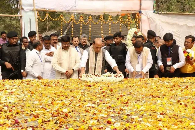 ଭଦ୍ରକର ଇରମ ଗସ୍ତ ପରେ କେନ୍ଦ୍ର ଗୃହମନ୍ତ୍ରୀଙ୍କ ଭୂଲ ଟ୍ୱିଟ । ସମାଲୋଚନା ପରେ ତ୍ରୁଟି ସୁଧାରିଲେ ।