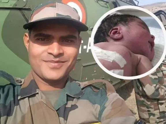 ପୁତ୍ର ସନ୍ତାନ ଜନ୍ମ ଦେଲେ ସହିଦଙ୍କ ପତ୍ନୀ ! କହିଲେ, ପାକିସ୍ତାନ ଠାରୁ ପିତୃହତ୍ୟାର ପ୍ରତିଶୋଧ ନେବ ପୁଅ