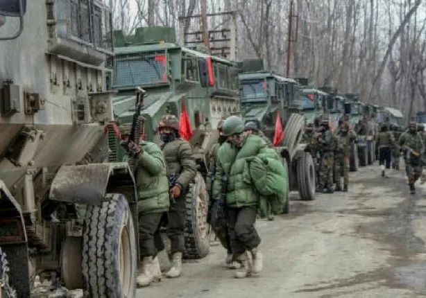 କେନ୍ଦ୍ର ସରକାରଙ୍କ ବଡ ନିଷ୍ପତ୍ତି ! ଏବେ ଶ୍ରୀନଗର ଯିବା ଆସିବା କରିବା ପାଇଁ ଯବାନଙ୍କୁ ମିଳିବ ବିମାନ ଯାତ୍ରାର ସୁବିଧା ।