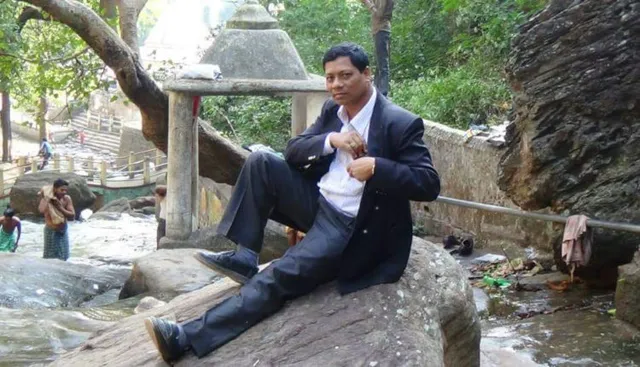 ପାର୍ସଲ ବୋମା ବିସ୍ଫୋରଣର ମାଷ୍ଟରମାଇଣ୍ଡ ପୁଞ୍ଜିଲାଲଙ୍କୁ ମିଳିଲା ଅନୁମତି ।  ମା’ଙ୍କ ଦାହ ସଂସ୍କାର ଲାଗି ଜେଲରୁ ଗୋଟିଏ ଦିନ ପାଇଁ ଯିବାକୁ ମିଳିଲା ଅନୁମତି ।